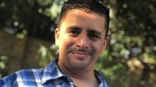 Está grave el motociclista al que le tiraron un adoquín para robarle