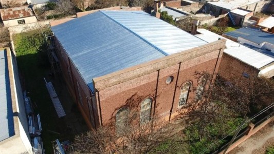 Hallaron plantas de marihuana en el patio de una sinagoga