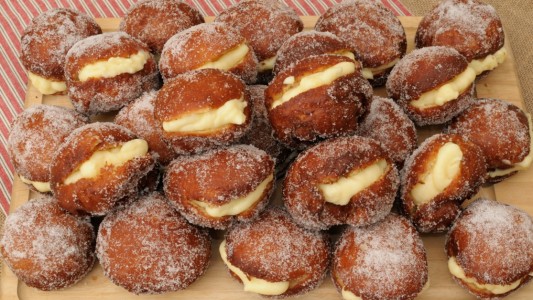 La detuvieron porque intentó ingresar pastillas escondidas en "bolas de fraile" a un penal