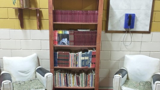 Inauguran pabellones literarios en cárceles de Bahía Blanca, Magdalena y Florencio Varela