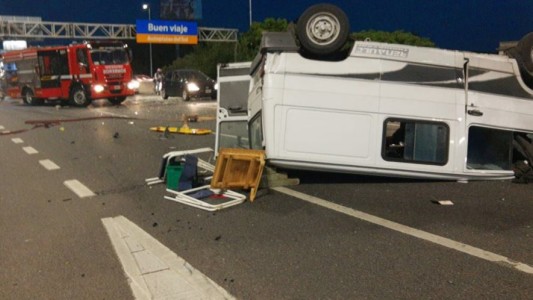 Video: Choque múltiple y vuelco en la General Paz