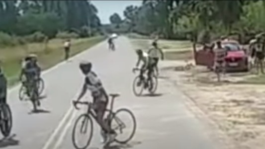 Luján: un hombre apuntó con un arma a ciclistas