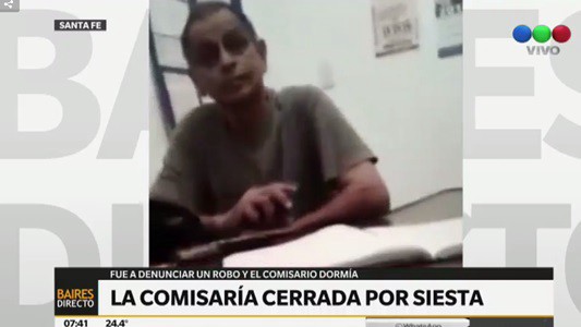 Una comisaría cerrada por siesta