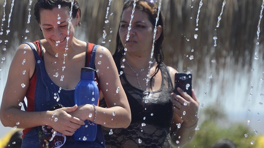 Continúa la alerta roja por el calor en la Ciudad y la térmica superó los 31 grados