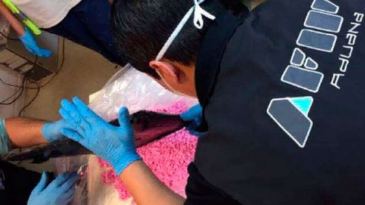 Procesaron a los colombianos que viajaron en el mismo avión que Macri con 64 mil pastillas de éxtasis