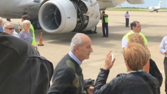 Avión de Aerolíneas tuvo falla en un motor y aterrizó de emergencia en Córdoba