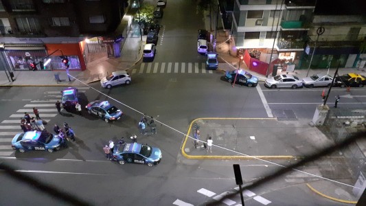 Mataron a balazos desde un auto a un hombre que caminaba por la calle en Caballito