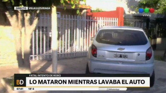 Lo mataron mientras lavaba el auto