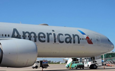 Un avión de American Airlines que viajaba de Miami a Buenos Aires quedó varado en Córdoba