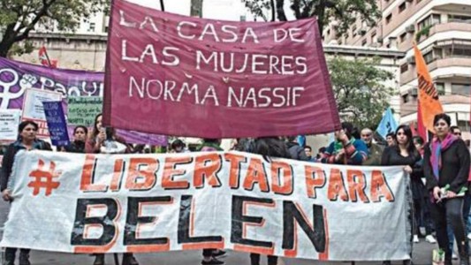 Absolvieron  a Belén, la joven que estuvo presa por un aborto espontáneo