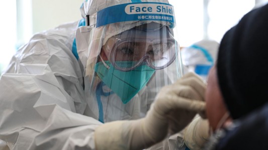 China: detectaron la variante inglesa del coronavirus