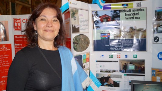 Distinguen a una docente rural de Neuquén