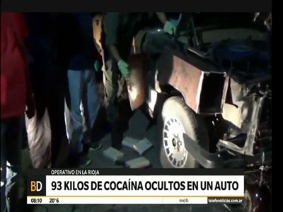 Encuentran 93 kilos de cocaína ocultos en un auto