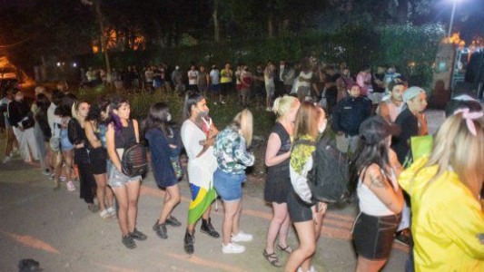 Coronavirus: evalúan más controles a la noche y al transporte público