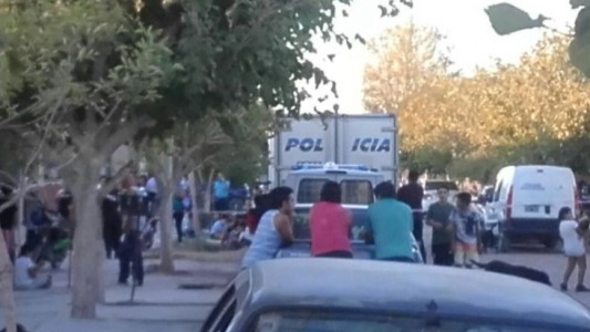 Un policía mató a su mujer de un balazo y luego se quitó la vida