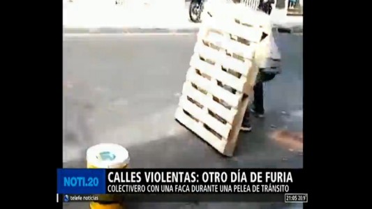 Violenta pelea entre un colectivero y un particular