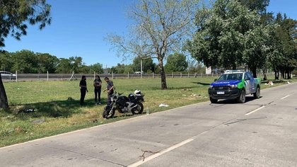 Un policía mató a un motochorro que le intentó robar la bicicleta