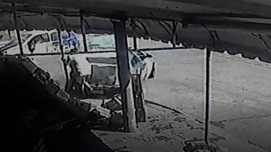 Video: chocaron dos patrulleros durante una persecución