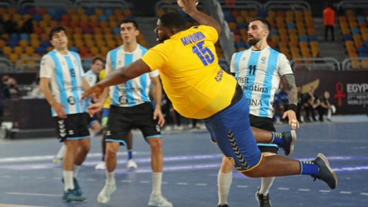 "No tengo nada que perder": el jugador congoleño que es sensación del Mundial de Handball