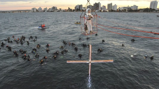 Puerto Madryn se prepara para el Vía Crucis submarino, único en el mundo