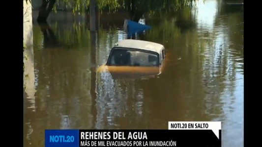 La desesperante situación de los vecinos de Salto que perdieron todo