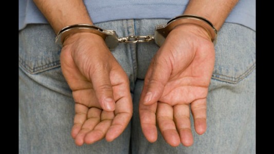 Violaron y ahogaron en un balde a una beba de 14 meses