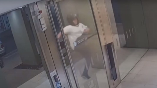 El día de furia del delivery: pateó la puerta porque lo dejaron esperando 7 minutos