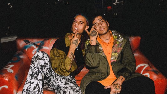 Duki se asocia con Ca7riel en “Muero de fiesta este finde”