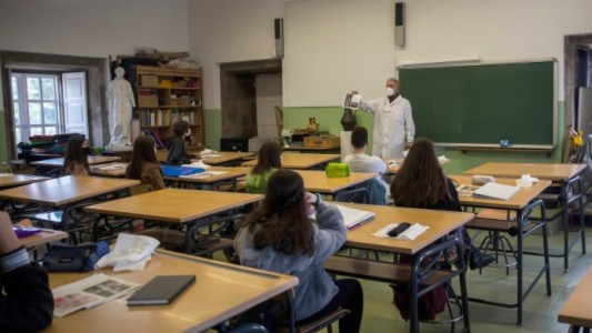 Gremios porteños: "Nos preocupa que haya burbuja para chicos y no para docentes"