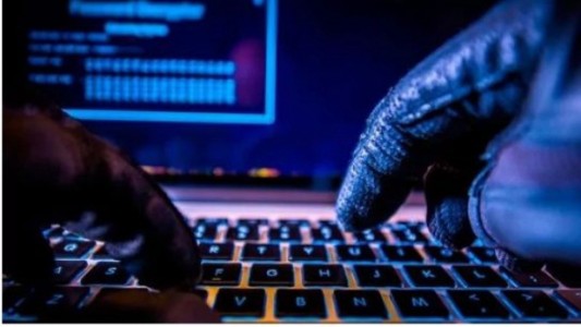 La Corte equiparó la violación de Facebook a la del correo