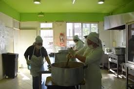 Comedores porteños se movilizan contra la reducción de raciones: "Es para que comamos como pajaritos"