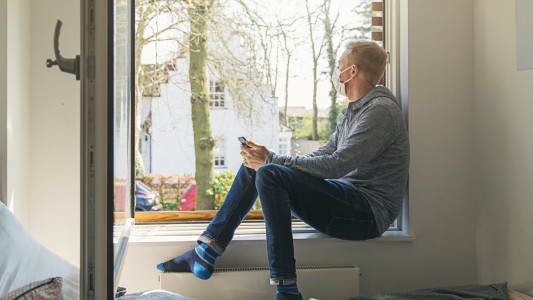 Más ventilación que desinfección: afirman que el coronavirus se transmite más por aire