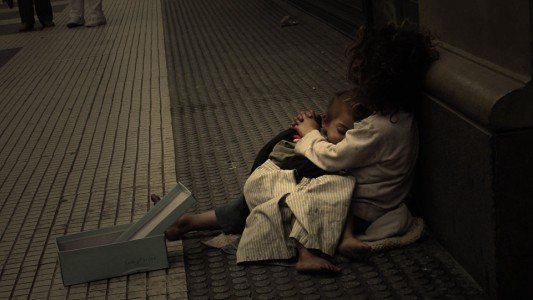 Una familia tipo de CABA necesita ingresos por 13.047 pesos mensuales para no ser pobre