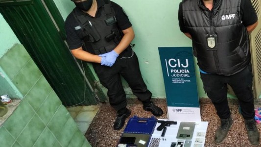 Condenado por tirar a su socio de una camioneta y luego pisarle la pierna