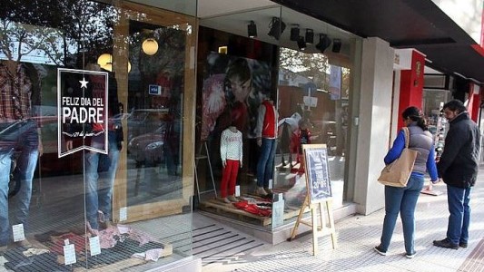 Comerciantes porteños piden adelantar el Día del Padre