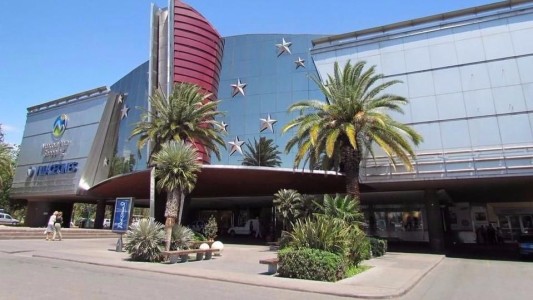 Abandonaron a sus hijos en un shopping y se fueron al casino