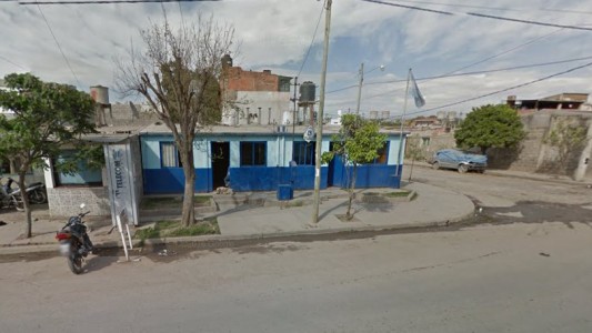 Jujuy: atraparon a un ladrón de 15 años y lo ataron desnudo a un poste de luz