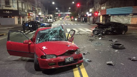 Chocaron dos autos y un colectivo en Flores: cinco heridos
