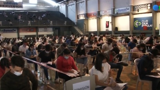 Polémica por un examen masivo en Tucumán