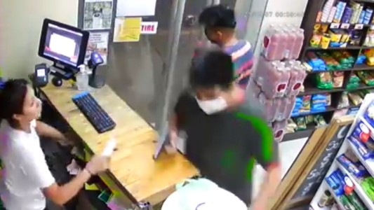 Robo de alta gama, resistencia y llanto