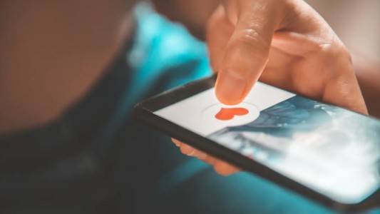 Amor y sexo en pandemia: los vacunados son el furor en las aplicaciones de citas