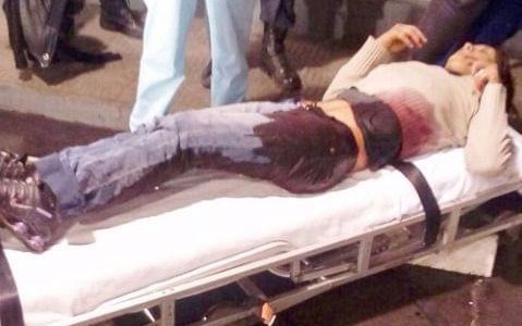 Acuchilló a su pareja y la tuvo secuestrada horas mientras se desangraba