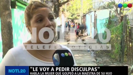 Habló la madre que golpeó a la maestra: "Le pido disculpas"