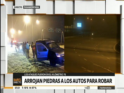 Arrojan piedras contra los autos para poder robar