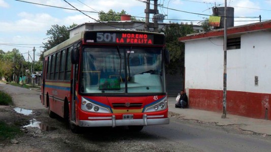 Balean a un colectivero en Moreno e inician un paro en cinco líneas en demanda de mayor seguridad