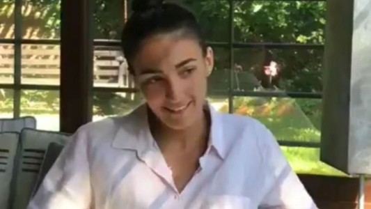 Lacalle Pou llamó a la operadora que recibió el avión con las vacunas: "La voz más famosa del Uruguay"