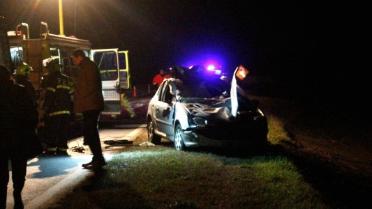 Murió un jubilado al chocar su auto con caballos sueltos en la Ruta Nacional 7