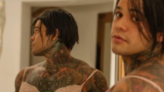 Cumplió la apuesta: influencer se implantó senos tras llegar a 3 millones de seguidores