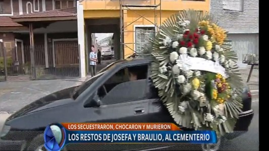 Dolor en la despedida de Braulio y Josefa en Lomas de Zamora