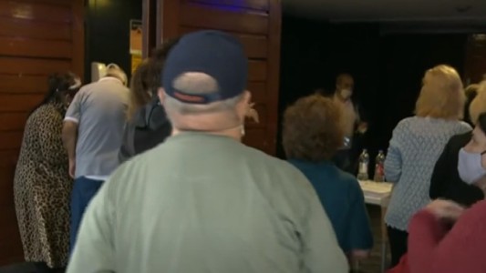 Comenzó la vacunación para mayores de 80 años en el Luna Park